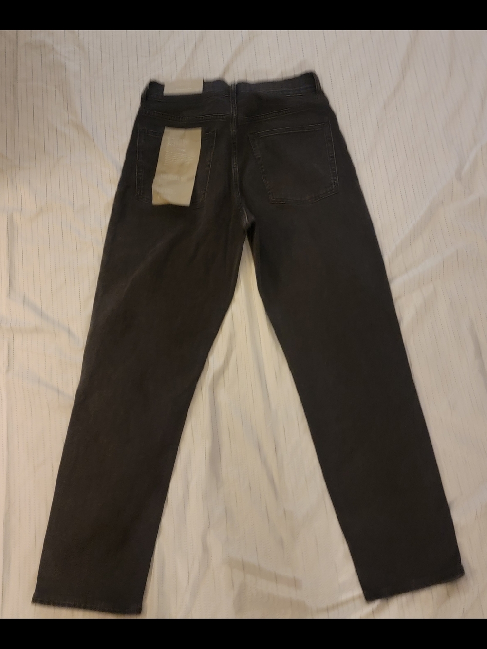 Everlane Cheeky Straight Leg Jeans in Washed Black - Picture 2 of 4